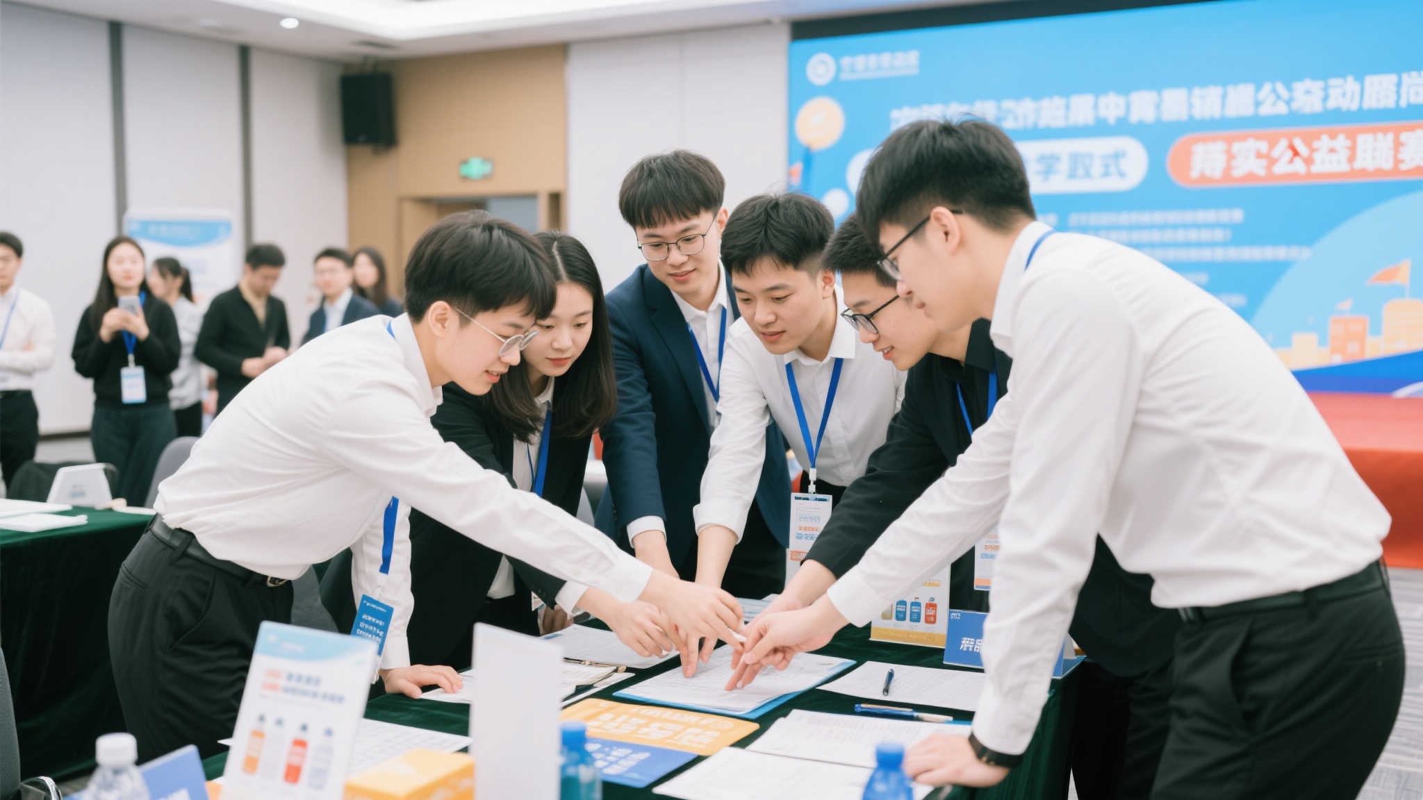 “四川福彩联动理论与实践,助力高校毕业生创业就业” 实践环节尤其受到广大学员喜爱,如模拟销售